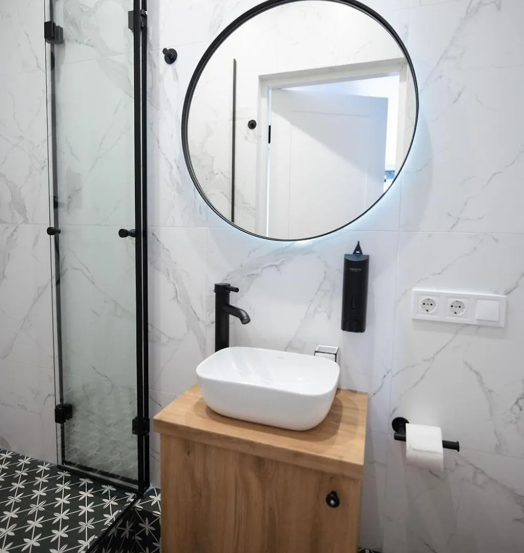 Apartment Апартаменти Myfreedom Поруч Із Метро Васильківська Kyiv